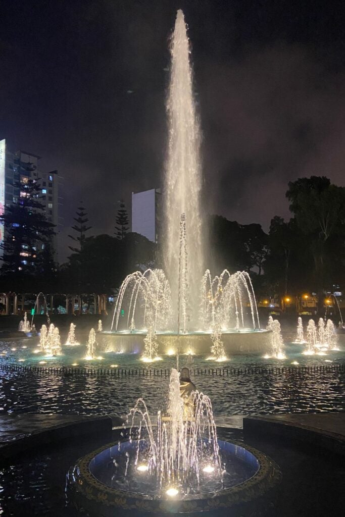 a water fountain at night