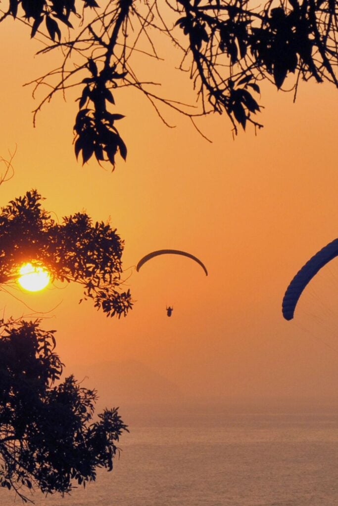 Paragliding along Lima coastline on a 10 day Peru itinerary